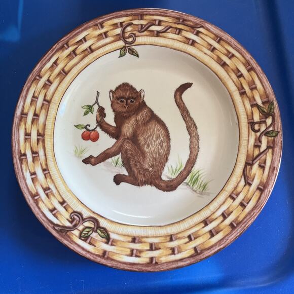 American Atelier Porcelain MONKEY 5029 Plate holding 2 apples - Picture 1 of 2